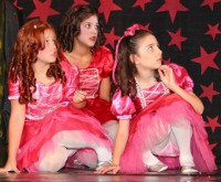 /album/alunos-cia-pedras/o-quarto-dos-brinquedos-jpg/